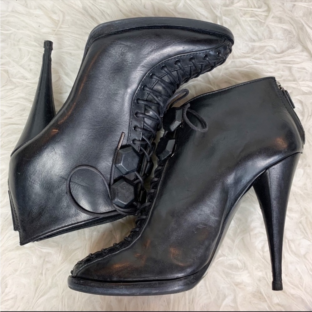 GIVENCHY Designer Black Leather Lace Up Sexy High Heel Ankle Booties US 8.5 - Picture 13 of 15